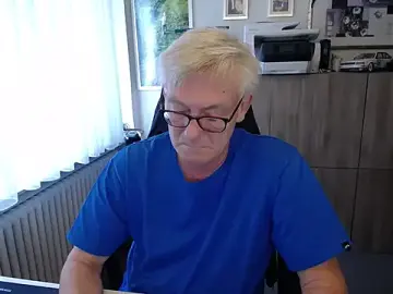 Stripchat Live Sex of randyandy67