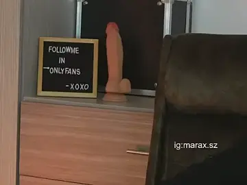 Stripchat Live Porn of Mara_HugeAss