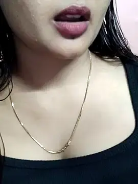 Stripchat Sex Cam of Wild-janvi