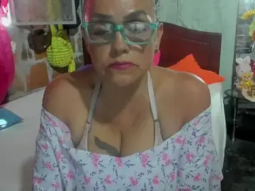 Stripchat Adult Video Chat of Zamara_milf