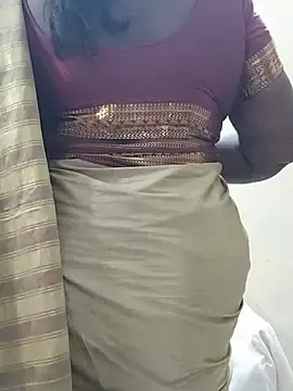 Stripchat Free Porn Cam of niki076_tamil