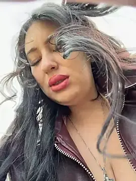 Stripchat Sex Cam of AdinaKan