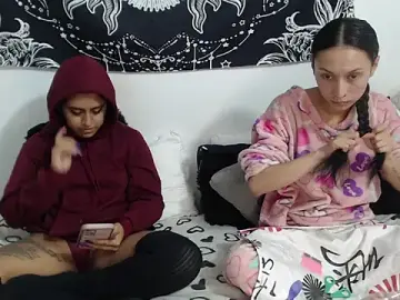 Stripchat Best live sex cam show of emily_n_abby