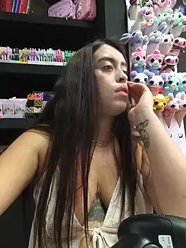 Stripchat Free Porn Cam of MissNyraSecret
