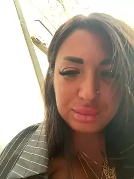 Stripchat Free Porn Cam of RuslanaXX