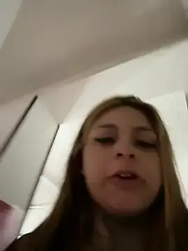 Stripchat Sex Cam of Im_Emily_