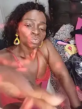 Stripchat Live Porn of QueenLorena25