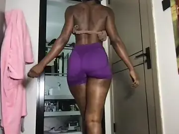 Stripchat Live Sex Cam of choco_petite