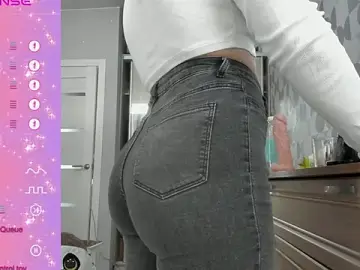 Stripchat Free Porn Cam of 92yourbitch922