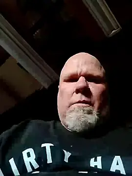 Stripchat Adult Video Chat of Reddog833