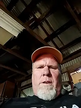 Stripchat Free Porn Cam of Reddog833