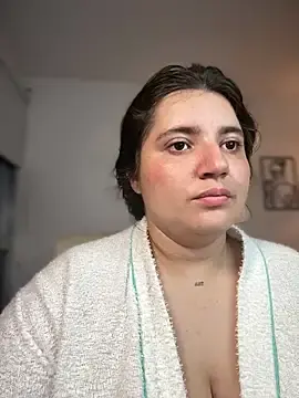 Stripchat Live Sex Cam of horny_roomiess