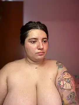 Stripchat Sex Cam of horny_roomiess