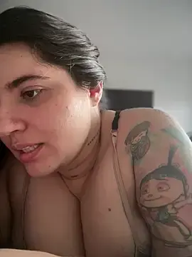 Stripchat Free Porn Cam of horny_roomiess