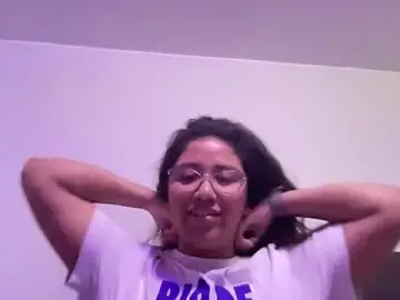 Stripchat Best Webcam of Kmiii21