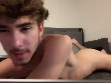 Stripchat Live Porn of smaiib0y