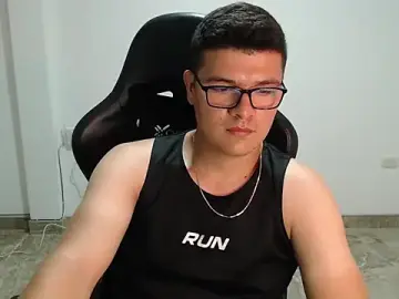 Stripchat Live Sex of Plug_Control