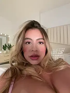 Stripchat Best live sex cam show of _laura_02