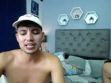 Stripchat Sex Chat of andy_estevez