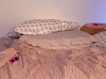 Stripchat Live Sex Cam of sweetlittlevenus