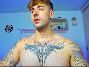 Stripchat Live Porn of Ares_blue