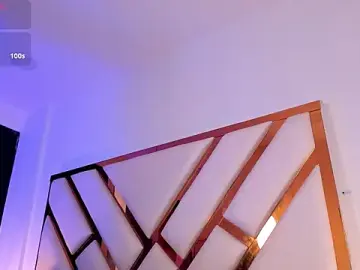 Stripchat Free Porn Cam of Aron_cruz