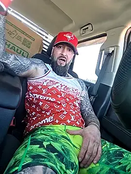 Stripchat Best live sex cam show of Beardedtattood