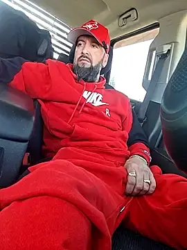 Stripchat Live Sex Cam of Beardedtattood