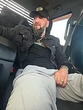 Stripchat Adult Webcam of Beardedtattood