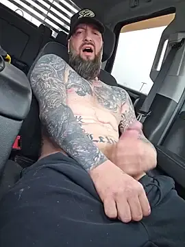 Stripchat Live Sex of Beardedtattood
