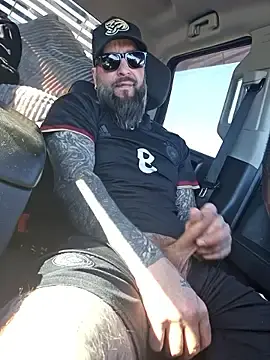 Stripchat Sex Chat of Beardedtattood