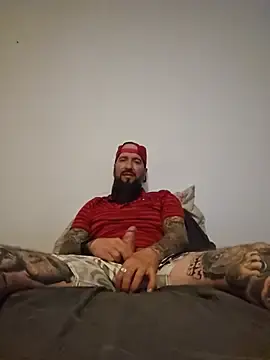 Stripchat Live Sex of Beardedtattood