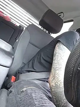 Stripchat Live Sex Cam of Beardedtattood