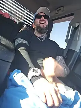 Stripchat Live Sex of Beardedtattood
