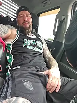 Stripchat Live Sex of Beardedtattood