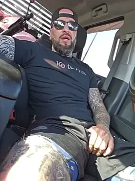 Stripchat Live Porn of Beardedtattood