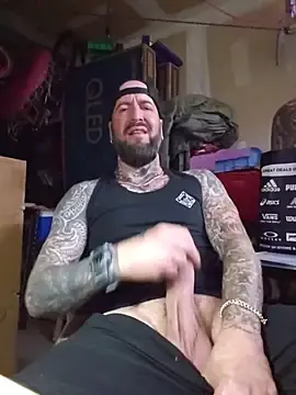 Stripchat Best live sex cam show of Beardedtattood