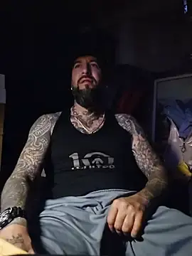 Stripchat Sex Cam of Beardedtattood