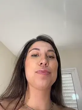 Stripchat Free Live Porn of Carolini09