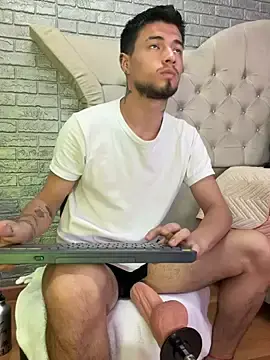Stripchat Best live sex cam show of EdwardRoss_