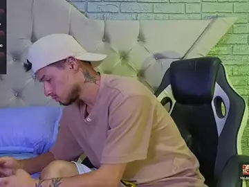 Stripchat Watch Live Sex Cams of EdwardRoss_