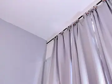 Stripchat Free Porn Cam of PauleteW10
