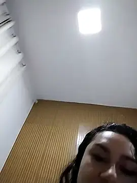 Stripchat Adult Webcam of yummi__priv