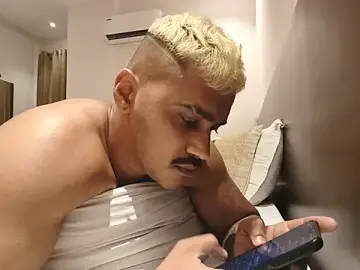 Stripchat Nude Webcam of Mrgill09