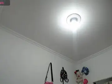 Stripchat Live Sex Cam of tiffany__pink