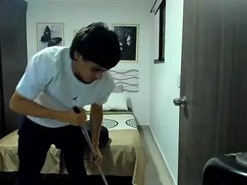 Stripchat Live Sex Cam of Daniel_Rochax