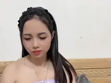 Stripchat Free Porn Cam of Mitlc18