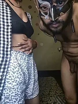 Stripchat Nude Webcam of Desi_Fox1