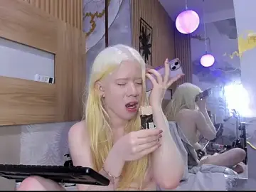 Stripchat Free Live Porn of Elif_blond