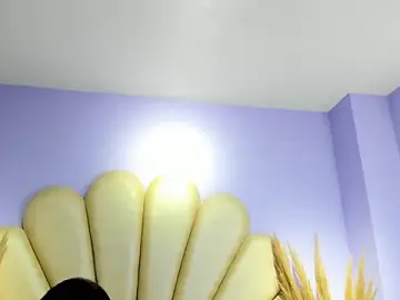 Stripchat Live Sex Cam of Isis_Osman